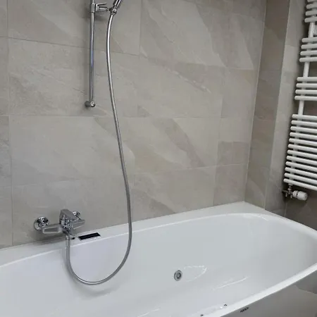 Appartamento Mier Gfallt's Appartement-fewo- Bad- Wc- 3 Schlafraeume 5-bettwohnung By Interhome *