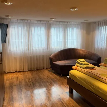 Appartamento Mier Gfallt's Appartement-fewo- Bad- Wc- 3 Schlafraeume 5-bettwohnung By Interhome Saas-Fee