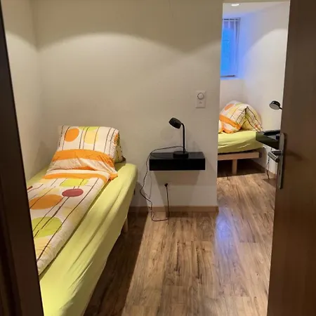 Mier Gfallt's Appartement-fewo- Bad- Wc- 3 Schlafraeume 5-bettwohnung By Interhome Appartamento *